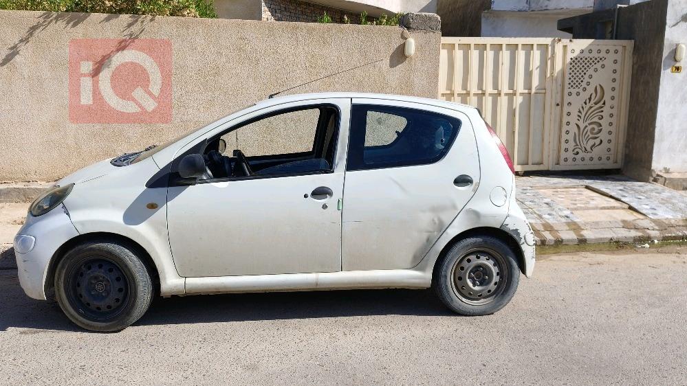 BYD F0
